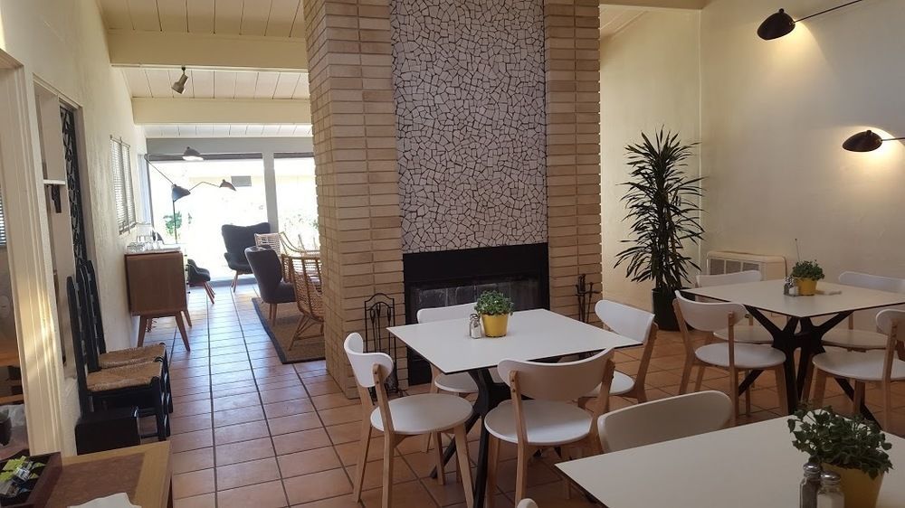Contenta Hotel